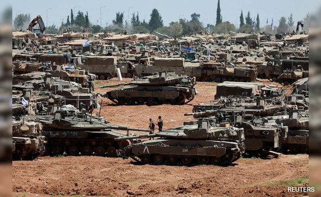 Forças israelenses matam 50 palestinos em bombardeios em Gaza