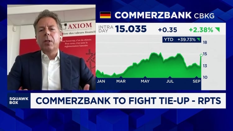 Orcel, do UniCredit, está mirando o Commerzbank no