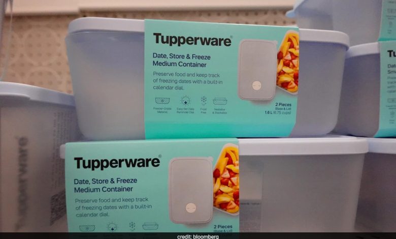 Tupperware pede falência após anos de luta de vendas