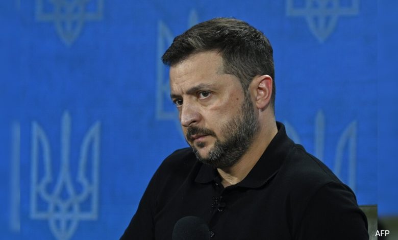 Zelensky remove Ministro das Relações Exteriores, rosto da diplomacia de guerra da Ucrânia, em reorganização