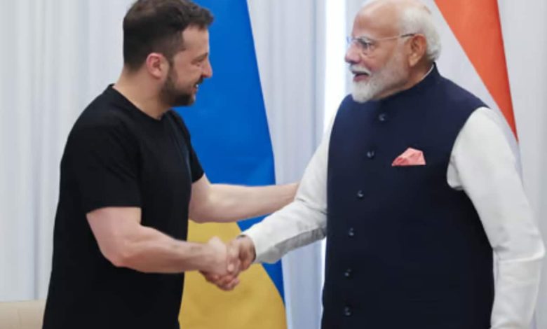 "Grato" pelo apoio do PM Modi à integridade territorial da Ucrânia: Zelensky