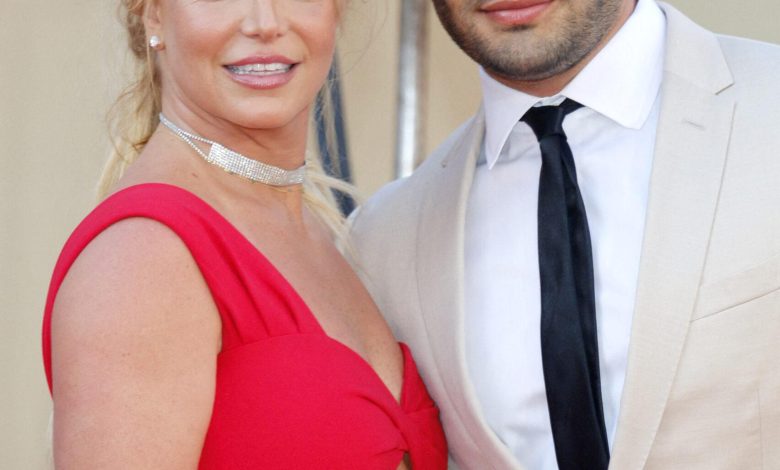 Sam Asghari e Britney Spears na pré-estreia de 'Era uma vez em Hollywood' em Los Angeles