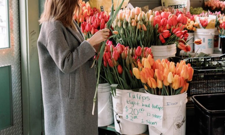 Compras no mercado de flores