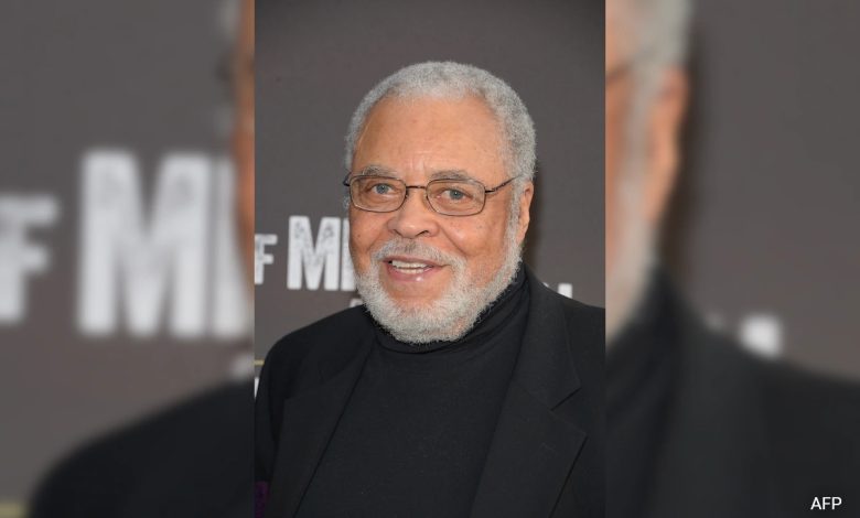 'RIP Dad': Hollywood lamenta James Earl Jones, voz de 'Darth Vader'