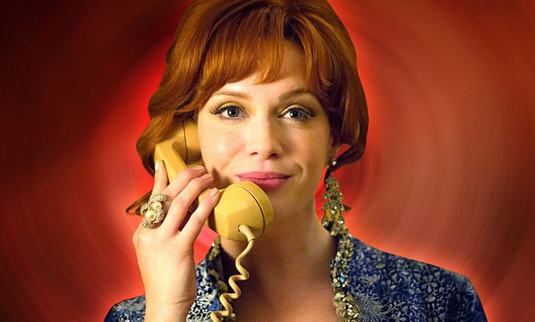 O showrunner de Mad Men tinha um plano completamente diferente para Joan, de Christina Hendricks