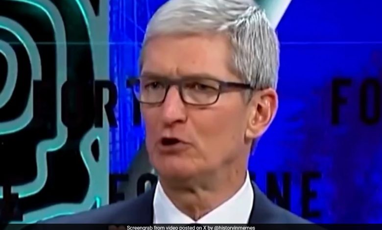 Tim Cook explica por que a Apple fabrica iPhones na China. Elon Musk reage