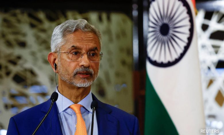 O líder do partido de Imran Khan “convida” S Jaishankar para participar de protestos em Pak