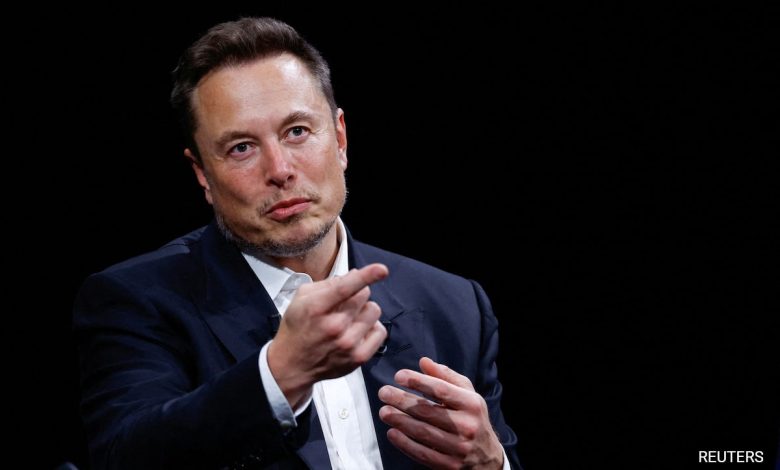 'Meus olhos estão sangrando': Elon Musk limita a visibilidade de postagens de fontes em negrito no X