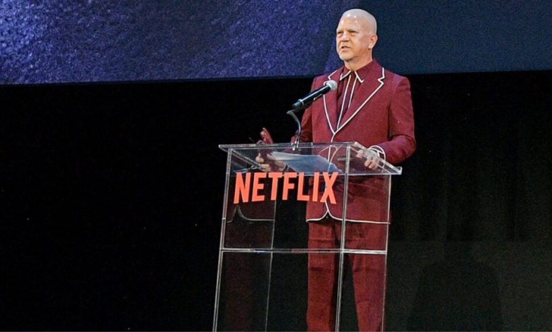 Ryan Murphy na estreia da segunda temporada de Monstros na Netflix.