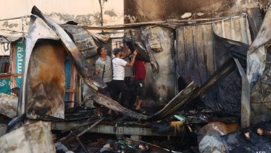 Gaza afirma que dois pacientes morreram durante o cerco israelense ao hospital